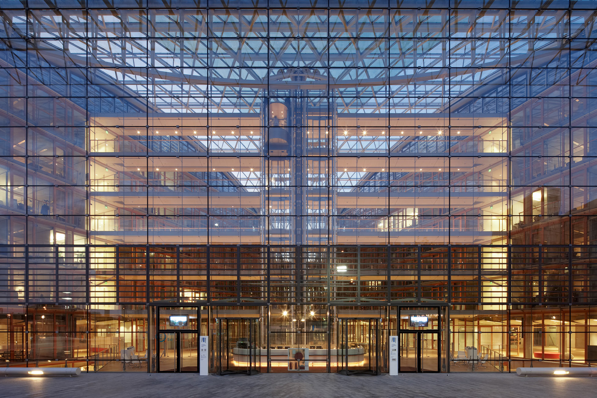 European Investment Bank, Luxembourg – HG Esch